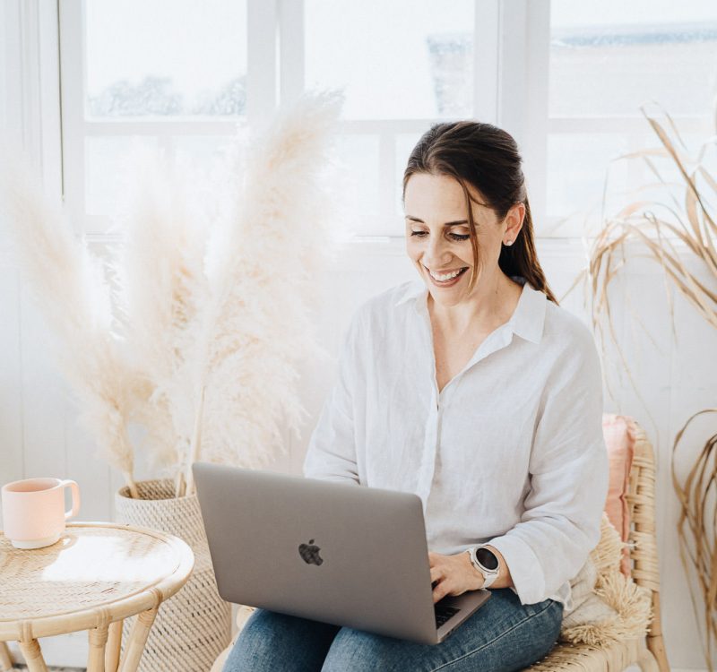 Sarah Hodges with laptop